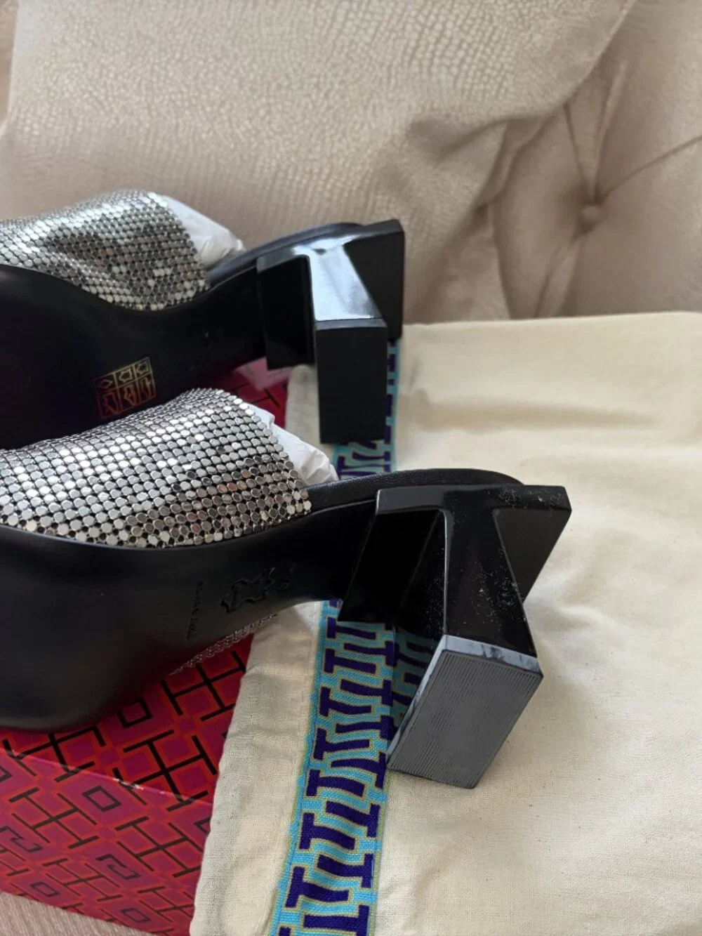 Tory Burch Block T Chainmail Mule Sandal, Silver, 6.5, NIB